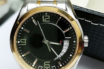 福州百达翡丽表有雾气维修